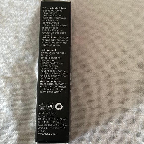 Rodial Lip Oil with Natural Oils - Picture 4 of 4